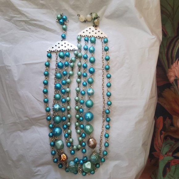 SALE   Vintage 5 Strand necklace - Picture 1 of 13